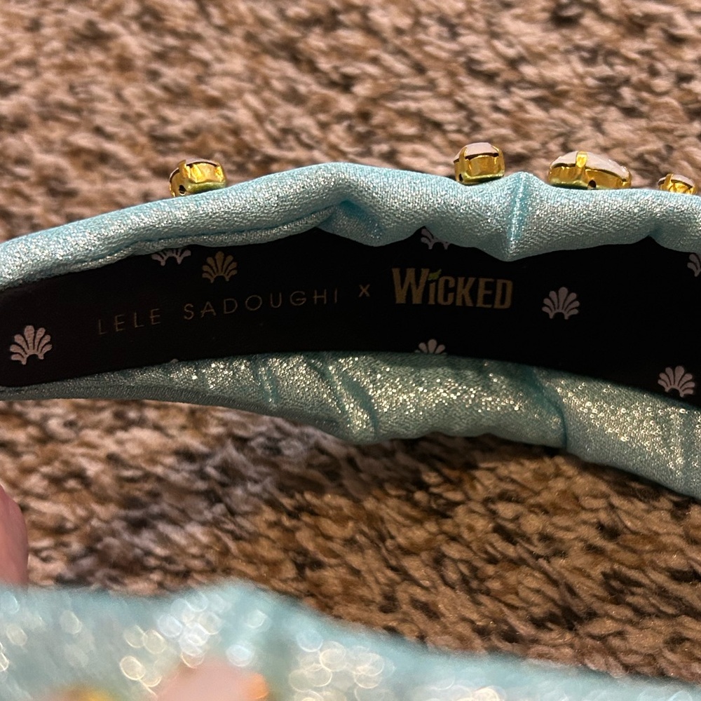 Lele Sadoughi x Wicked Bubble Blue Knotted Crystal Wand Headband - Picture 5 of 6